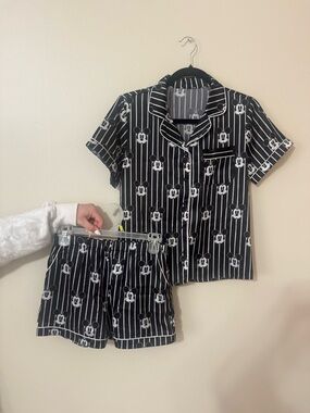 Forever 21 Kids Mickey Mouse Black And White Striped PJ Short Set Size 13/14 EUC